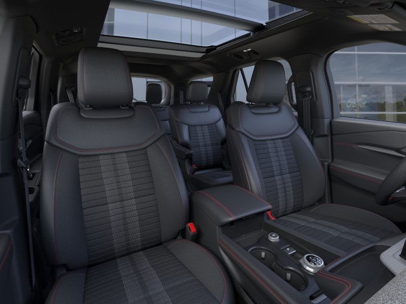 Ford Explorer Vehicle Image 12