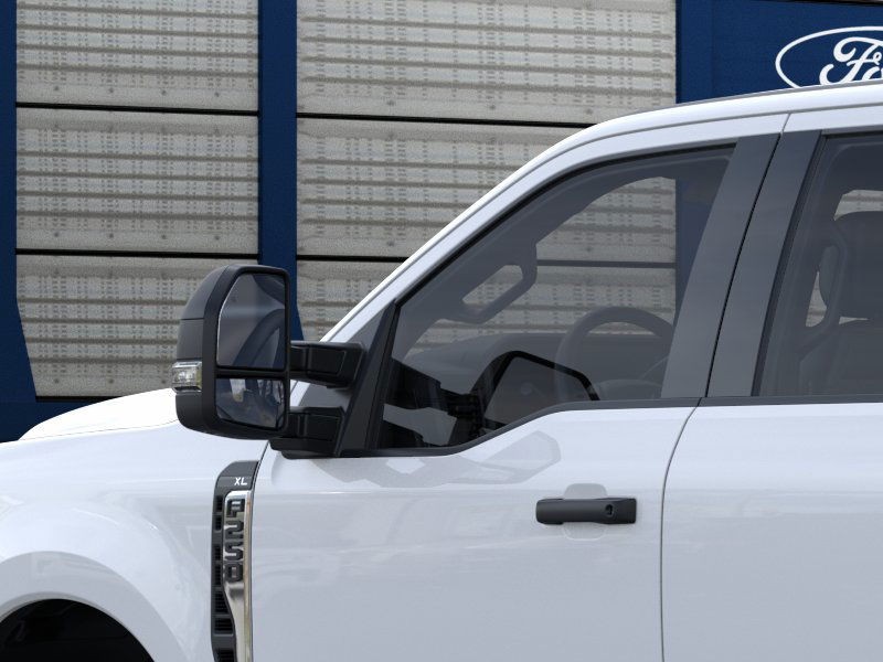 Ford Super Duty F-250 SRW Vehicle Image 22
