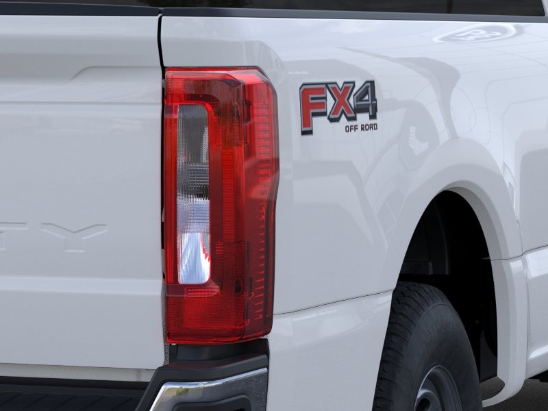 Ford Super Duty F-250 SRW Vehicle Image 23