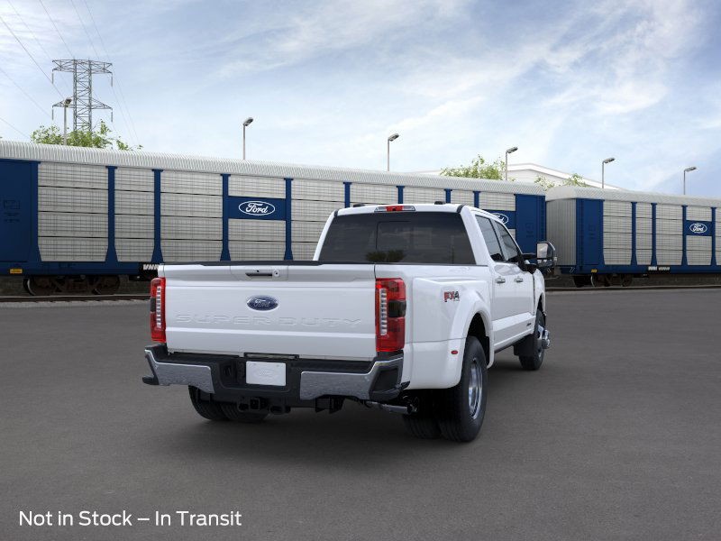 Ford Super Duty F-350 DRW Vehicle Image 10