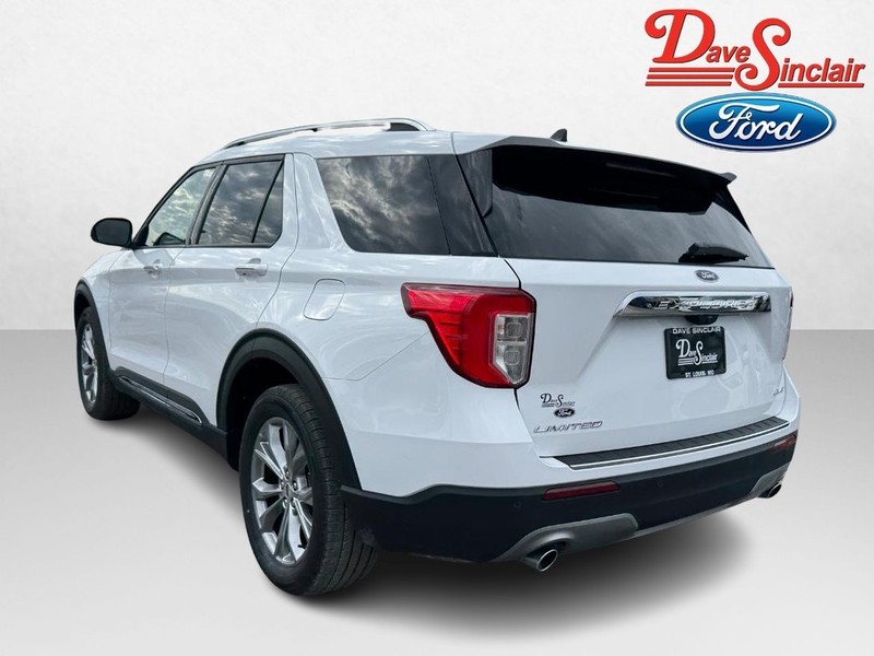 Ford Explorer Vehicle Image 09