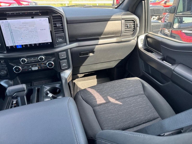 Ford F-150 Vehicle Image 16