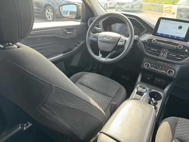 Ford Escape Vehicle Image 14