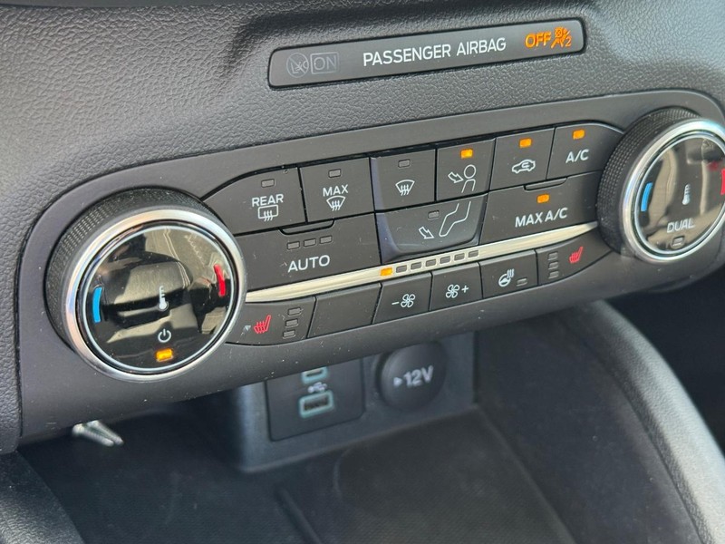 Ford Escape Vehicle Image 22