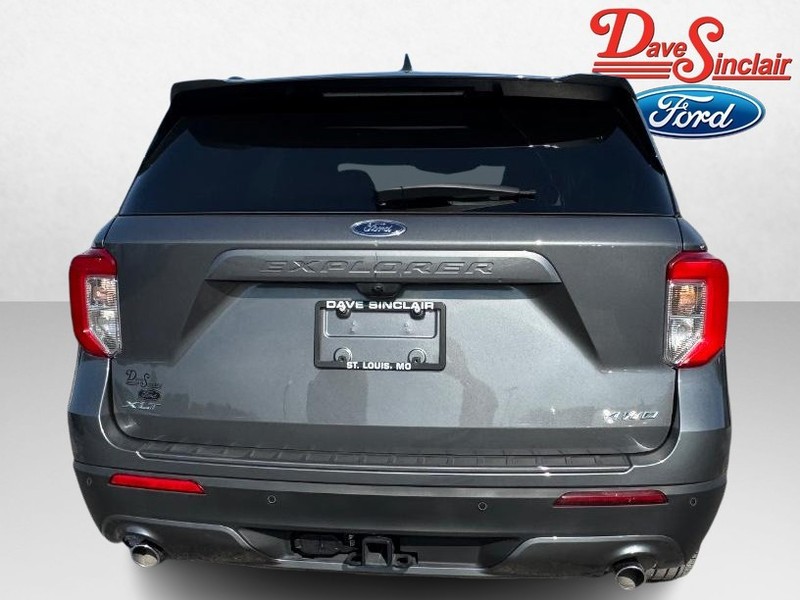 Ford Explorer Vehicle Image 08