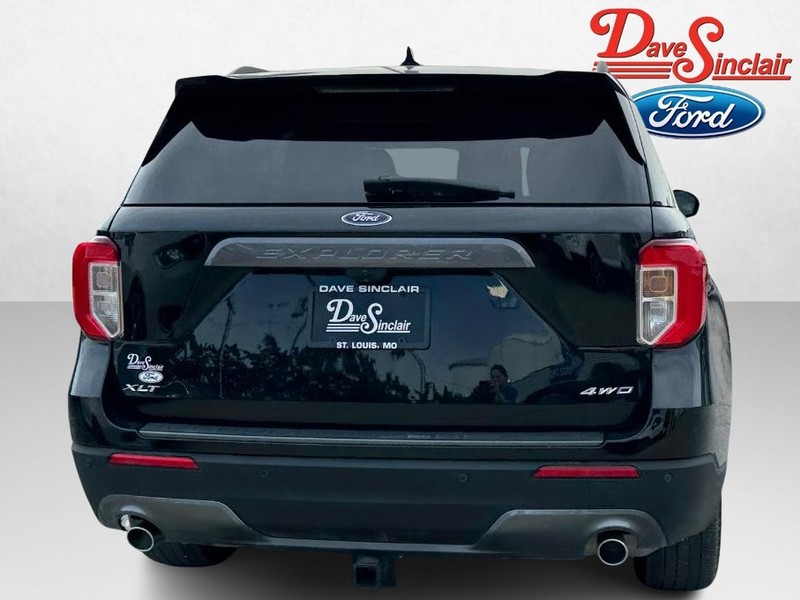 Ford Explorer Vehicle Image 08