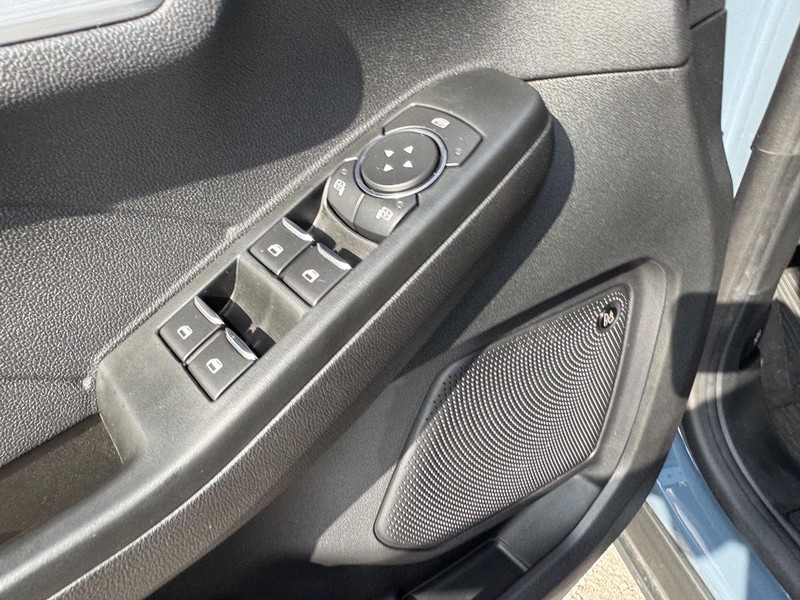 Ford Escape Vehicle Image 18