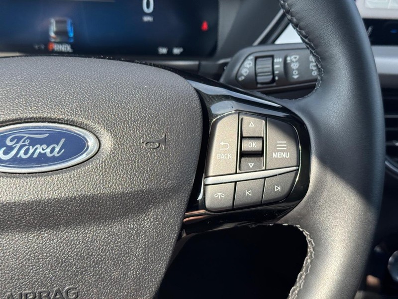 Ford Escape Vehicle Image 22