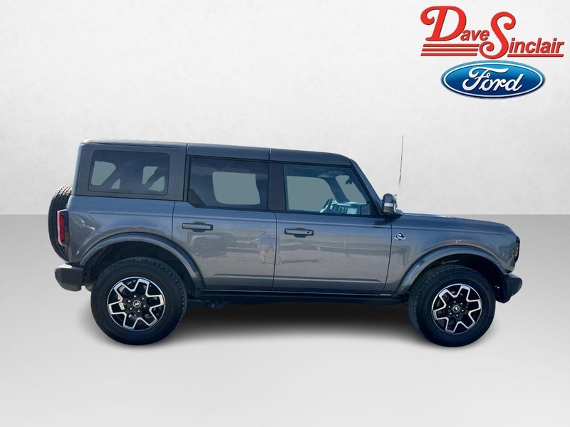 Ford Bronco Vehicle Image 05