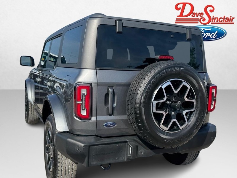 Ford Bronco Vehicle Image 09