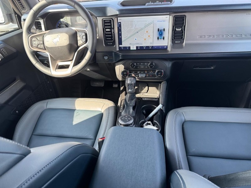 Ford Bronco Vehicle Image 15