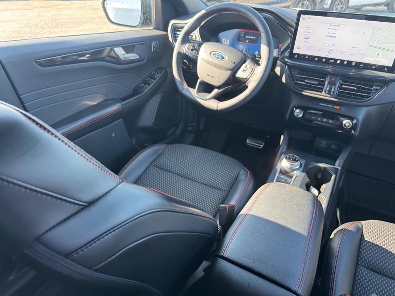 Ford Escape Vehicle Image 14