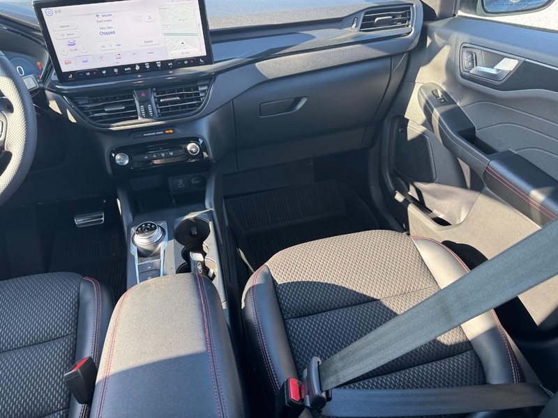 Ford Escape Vehicle Image 16