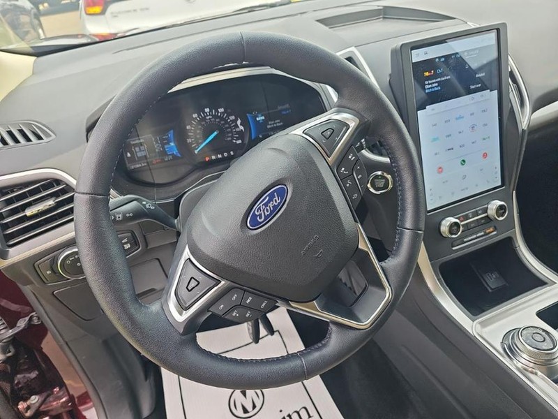 Ford Edge Vehicle Image 05