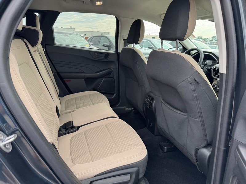 Ford Escape Vehicle Image 13