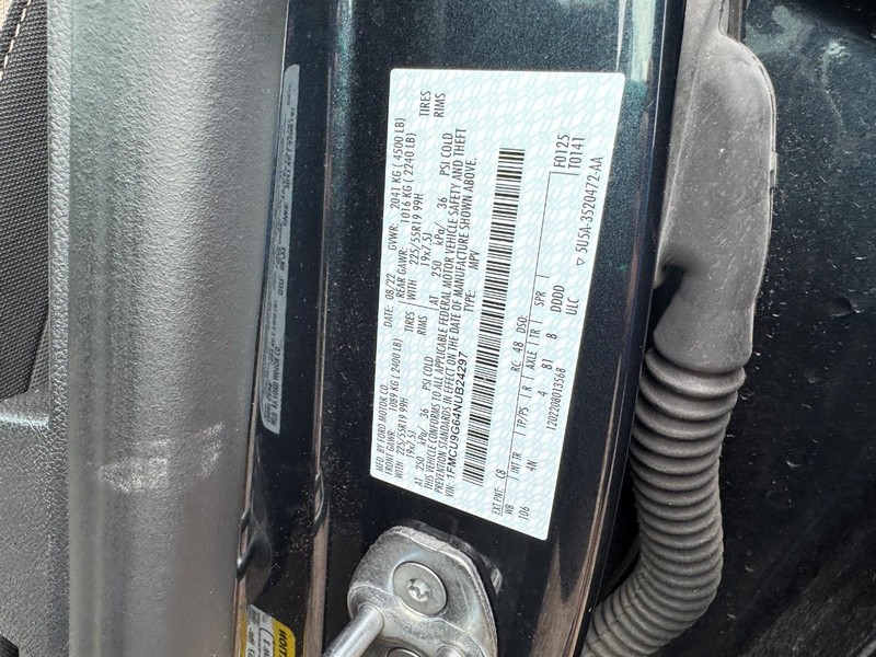 Ford Escape Vehicle Image 24