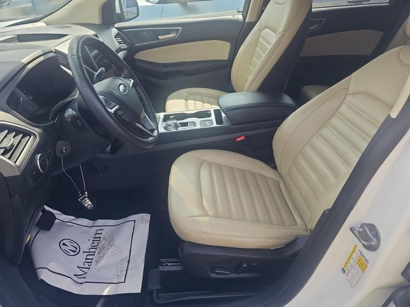 Ford Edge Vehicle Image 04