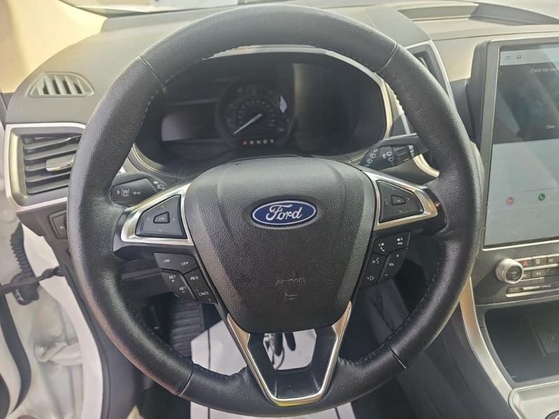 Ford Edge Vehicle Image 05
