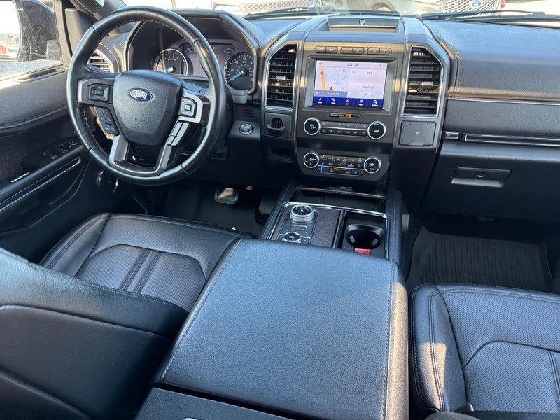 Ford Expedition Vehicle Image 18