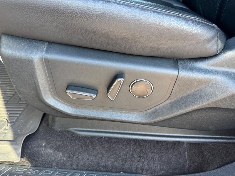 Ford Expedition Vehicle Image 20