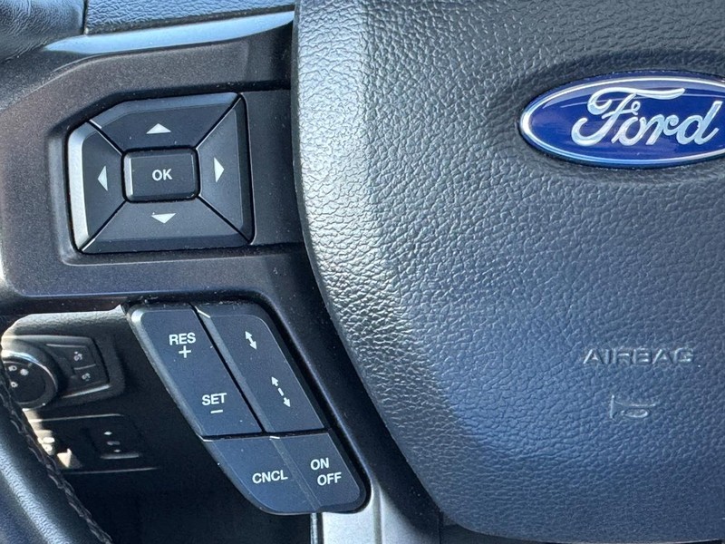Ford Expedition Vehicle Image 24