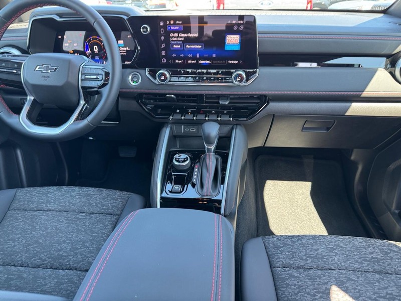 Chevrolet Colorado Vehicle Image 15