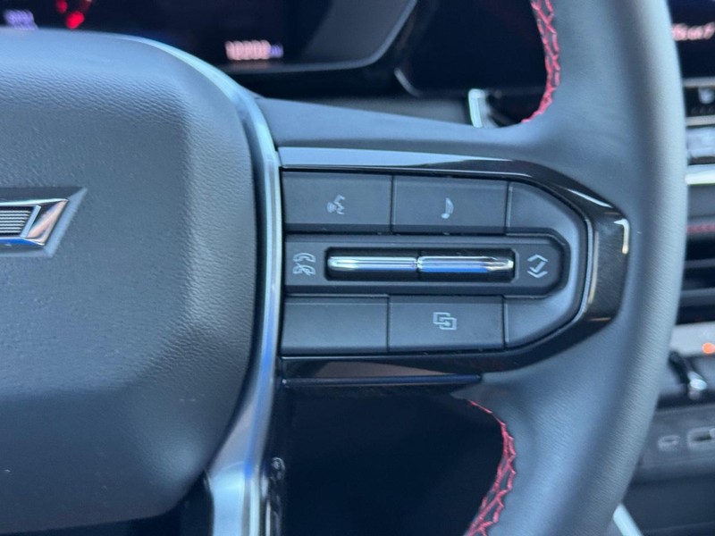 Chevrolet Colorado Vehicle Image 21