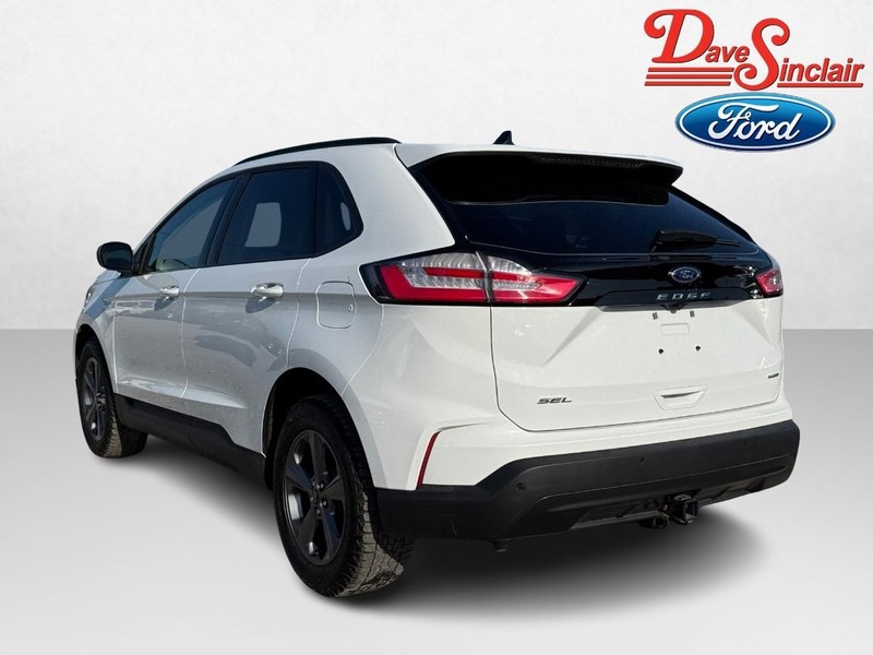 Ford Edge Vehicle Image 09