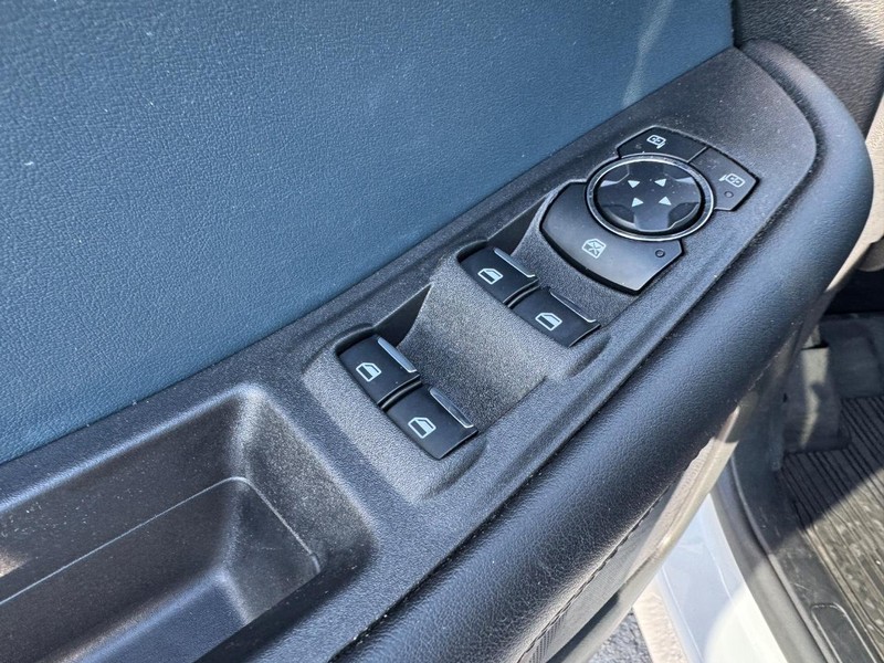 Ford Edge Vehicle Image 18