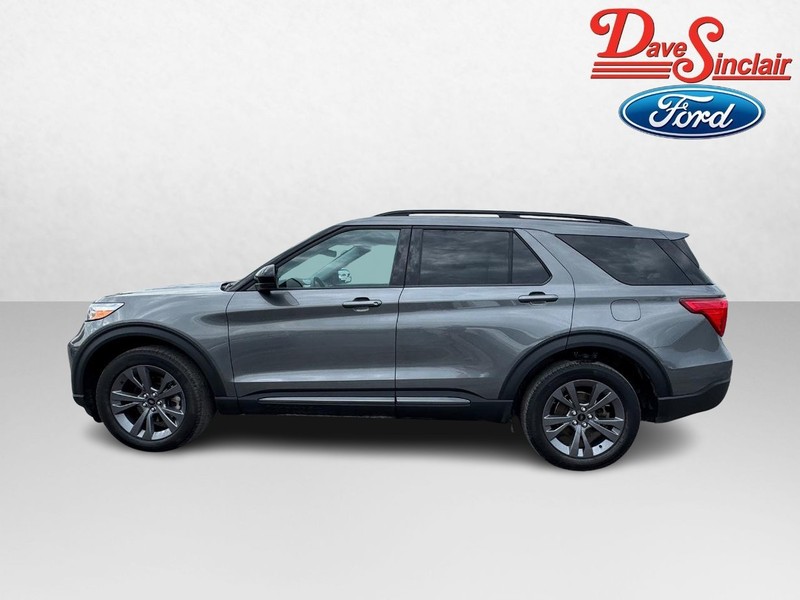 Ford Explorer Vehicle Image 10
