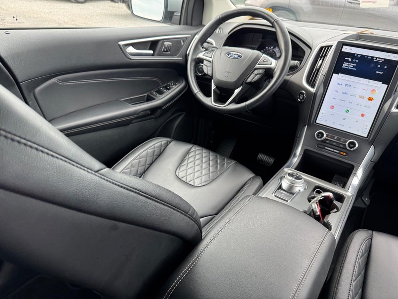Ford Edge Vehicle Image 14