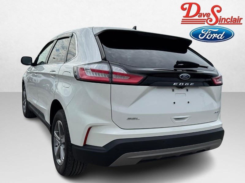 Ford Edge Vehicle Image 09