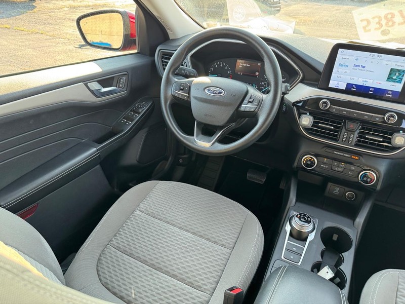 Ford Escape Vehicle Image 14