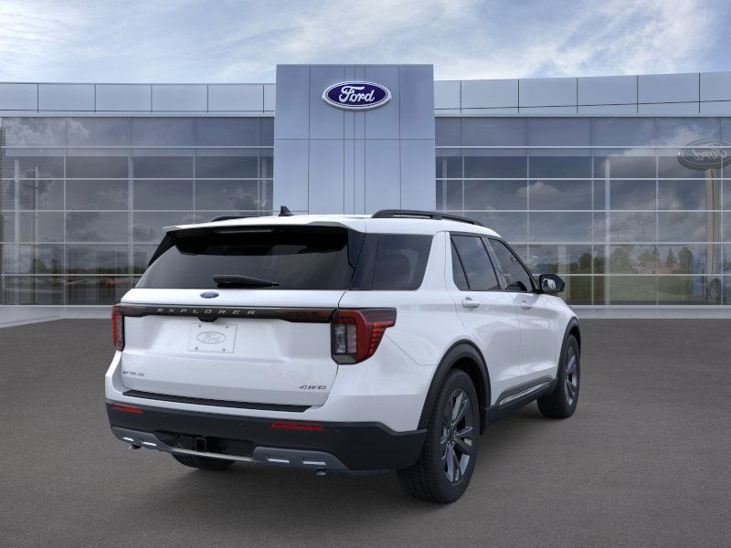 Ford Explorer Vehicle Image 10