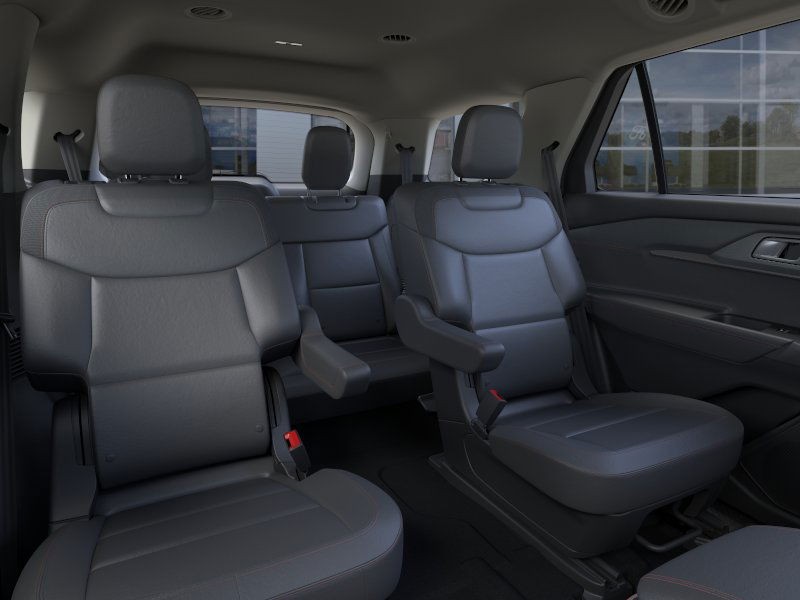 Ford Explorer Vehicle Image 13