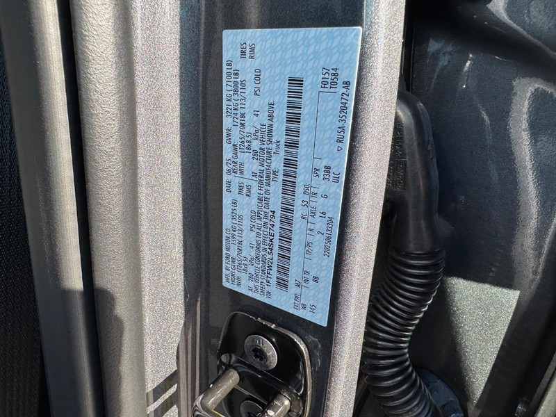Ford F-150 Vehicle Image 24