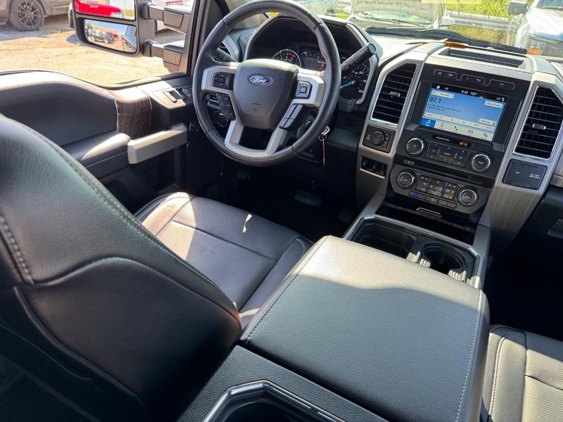 Ford Super Duty F-350 SRW Vehicle Image 14