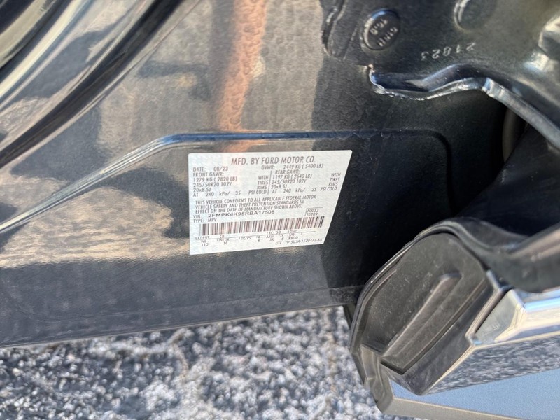 Ford Edge Vehicle Image 26
