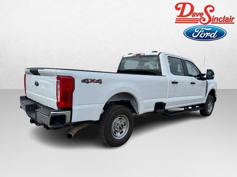 Ford Super Duty F-250 SRW Vehicle Image 07