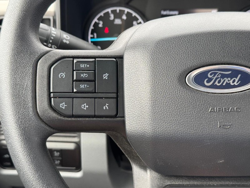 Ford Super Duty F-250 SRW Vehicle Image 20