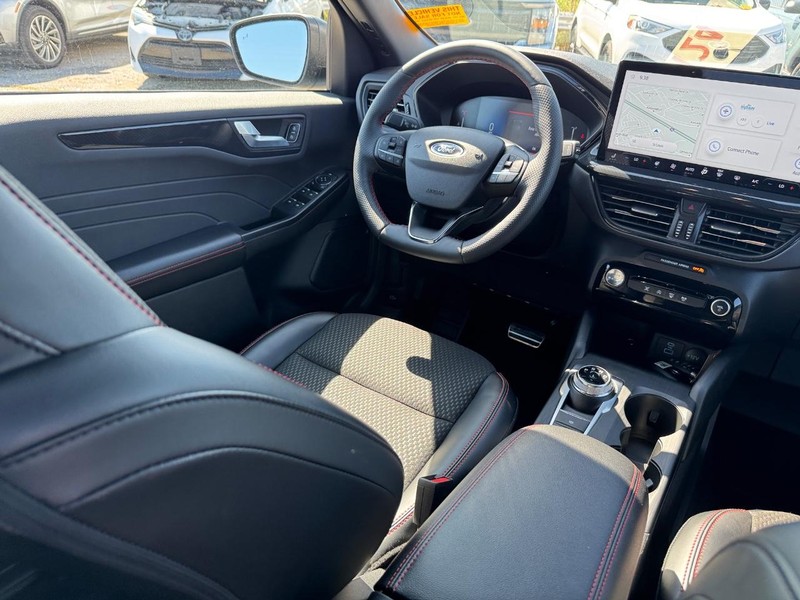 Ford Escape Vehicle Image 14
