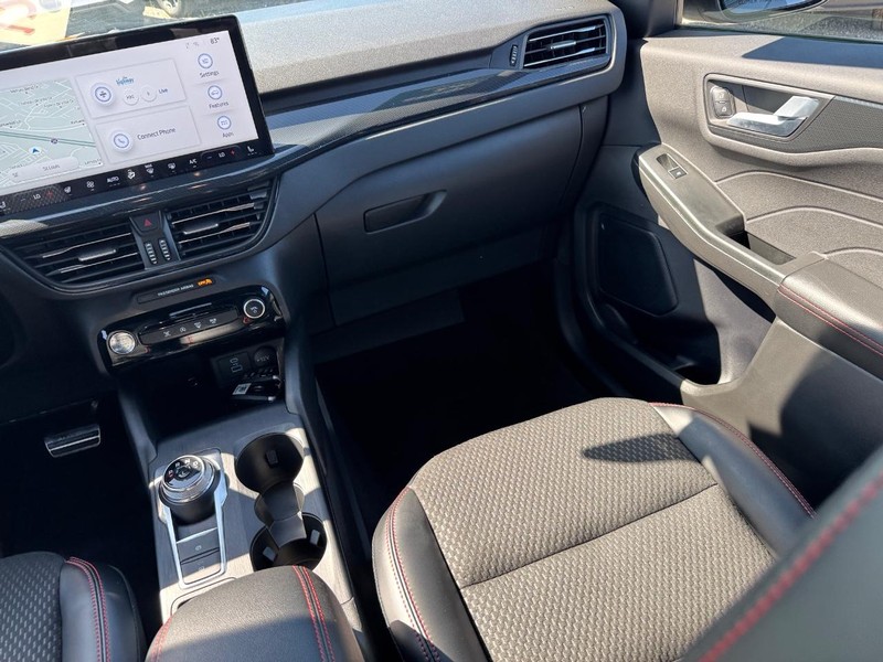 Ford Escape Vehicle Image 16