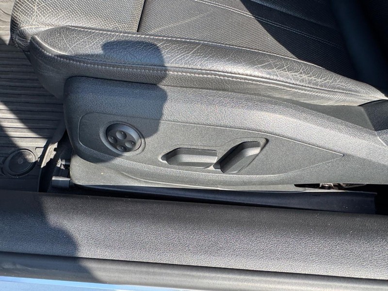Audi A5 Cabriolet Vehicle Image 18