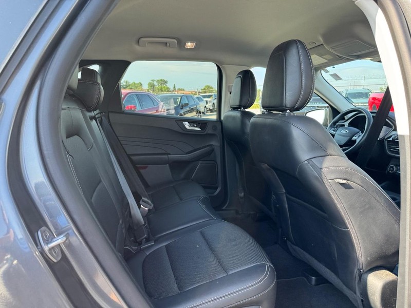 Ford Escape Vehicle Image 13