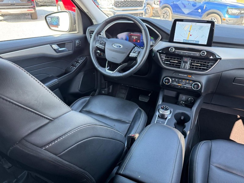 Ford Escape Vehicle Image 14
