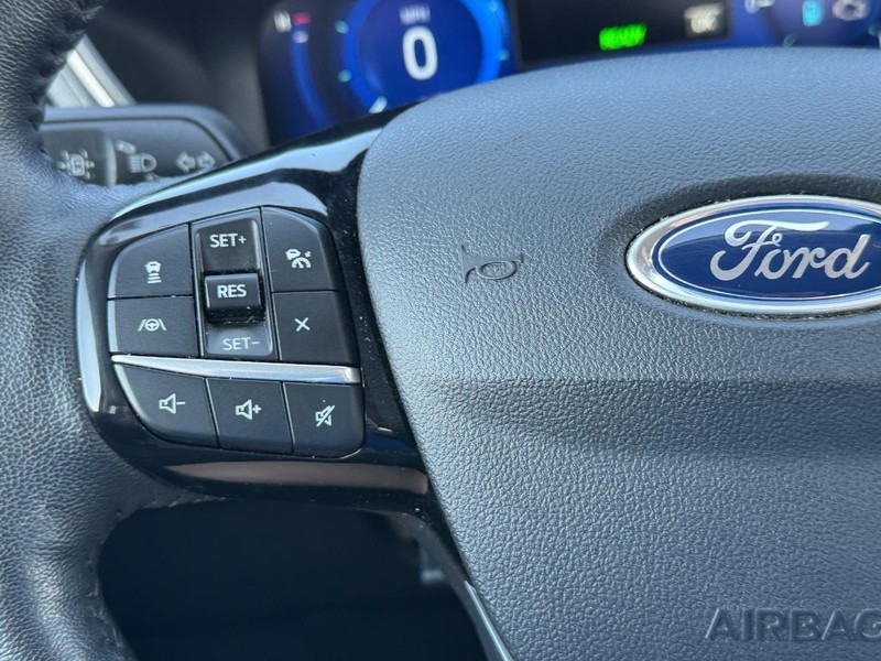 Ford Escape Vehicle Image 21