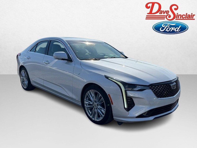 Cadillac CT4 Vehicle Image 04