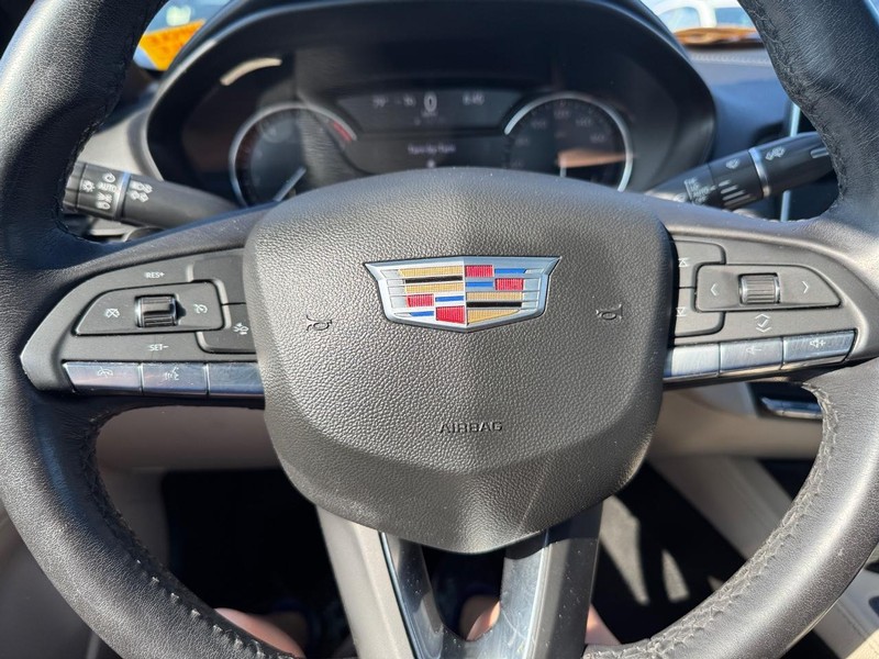 Cadillac CT4 Vehicle Image 21