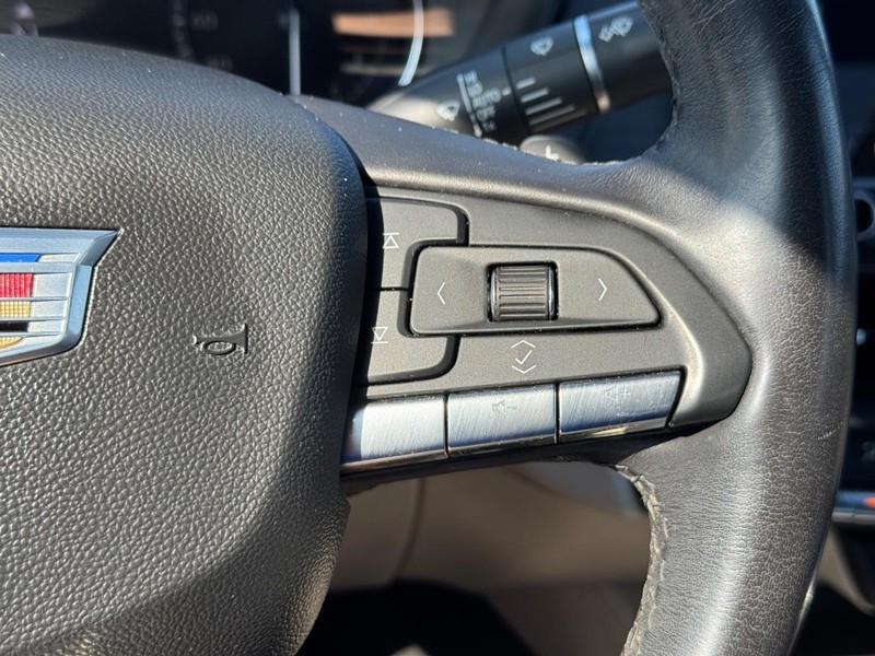 Cadillac CT4 Vehicle Image 23