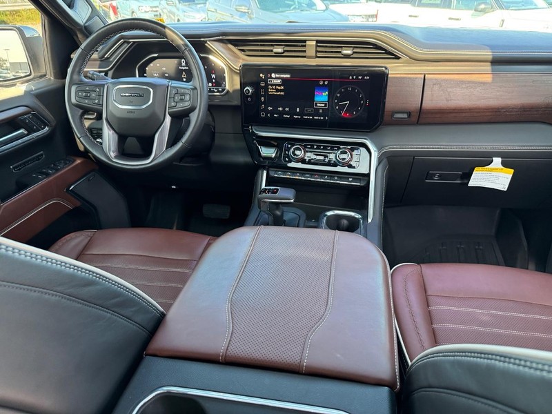 GMC Sierra 1500 Vehicle Image 16